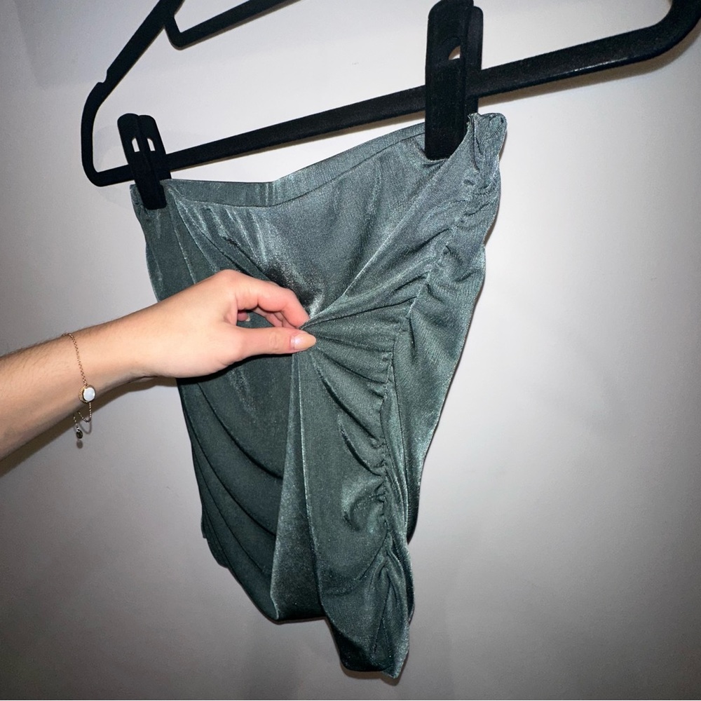 blue/green mini skirt